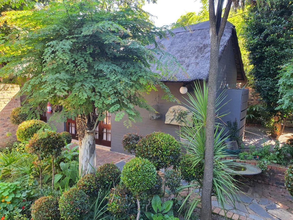 Waterhouse Guest Lodge In Waterkloof Pretoria-Noord Dış mekan fotoğraf